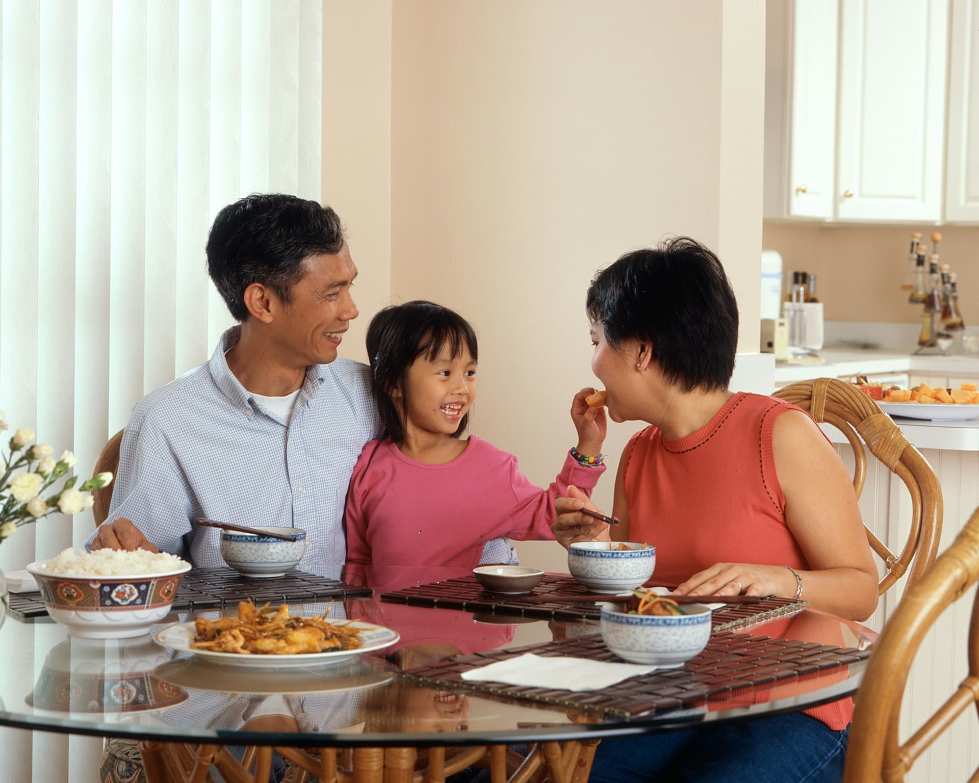 An American host family welcoming a student from Mexico