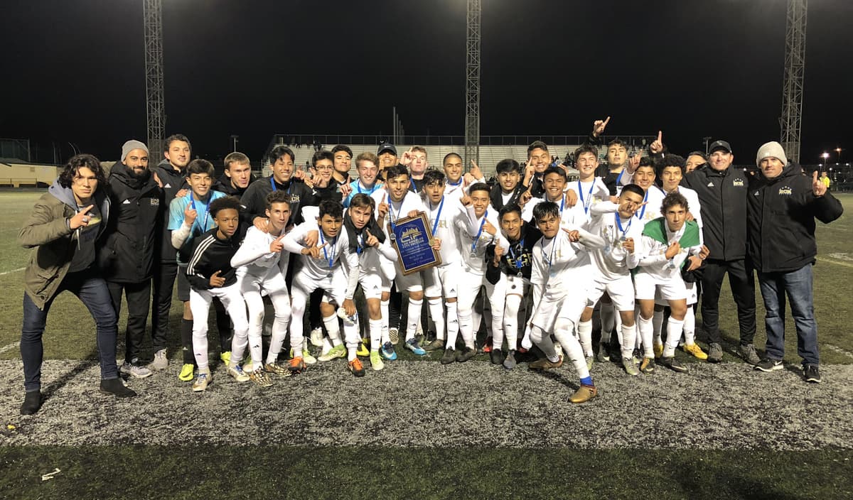 El Camino Real Charter High School campus photo 5